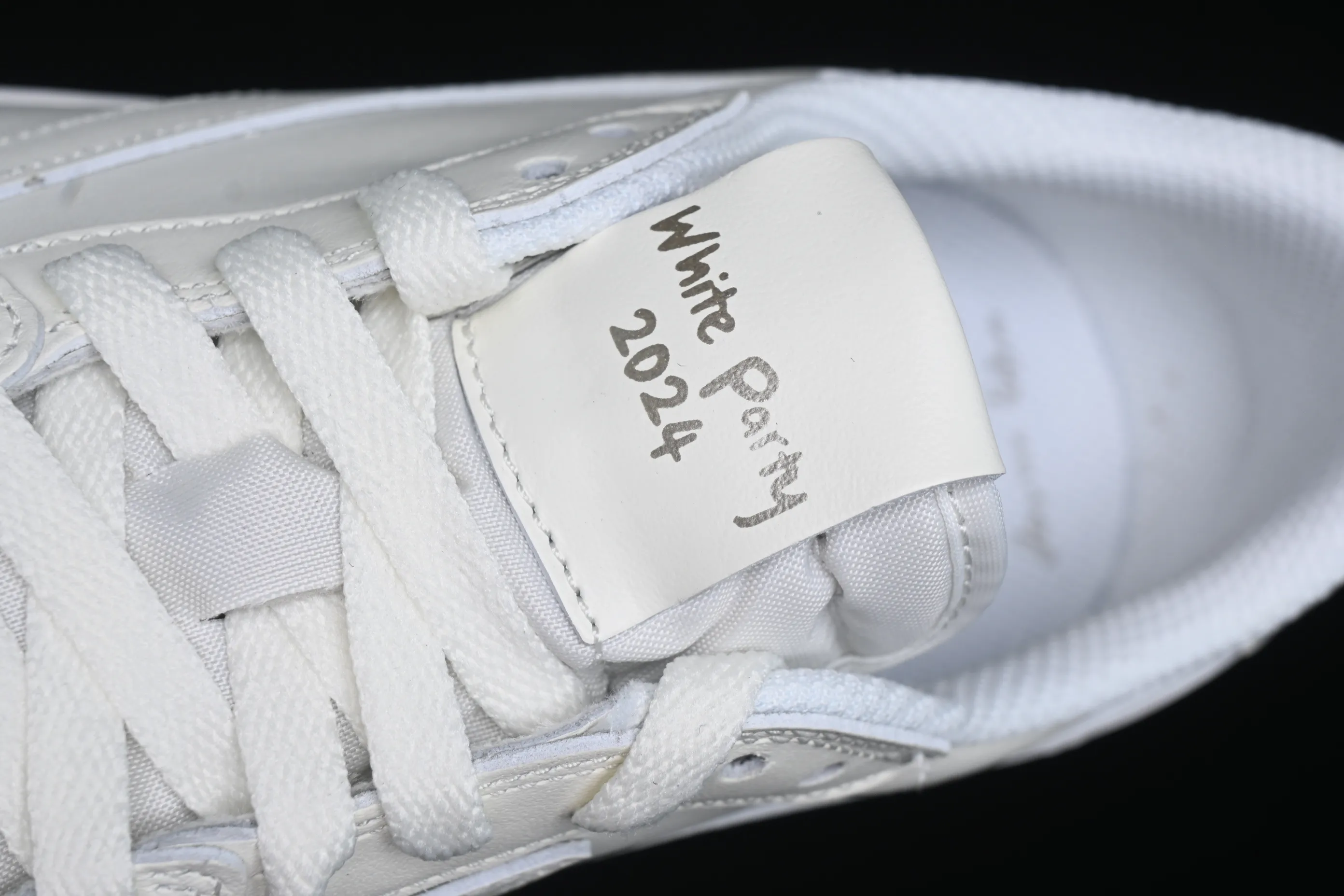 All categories Air Jordan Jordan series basketball shoes Air Jordan 1 Low Pure original Travis Scott x Air Jordan Low OG SP AJ1 Joe 1 TS joint barb low-top family and friends limited pure white TD1228-111